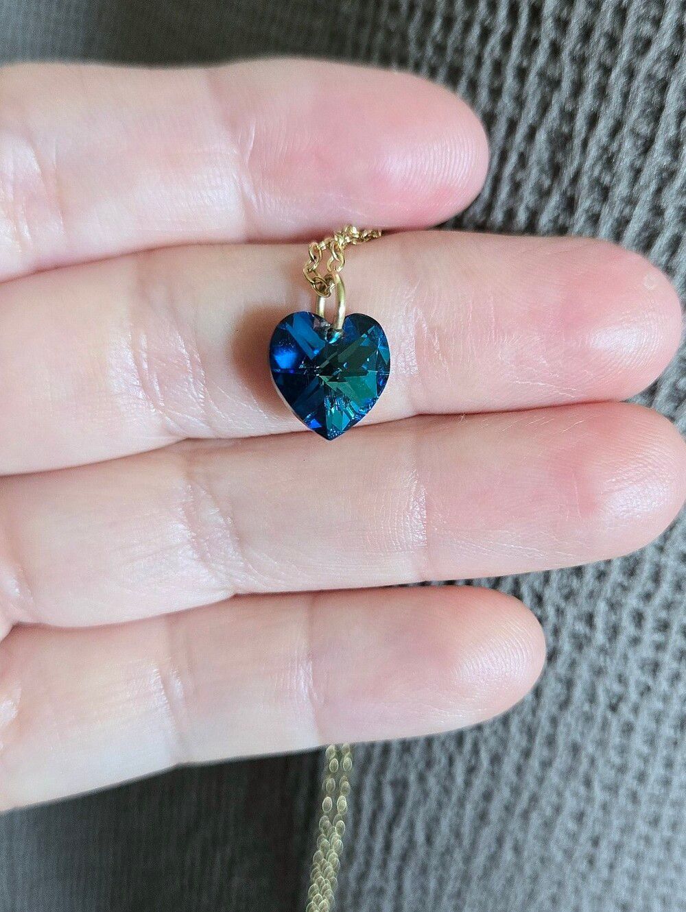 Deep Blue Swarovski Crystal💎 Heart💙 and Clover🍀 Charm Necklace - NWOT - Picture 9 of 16